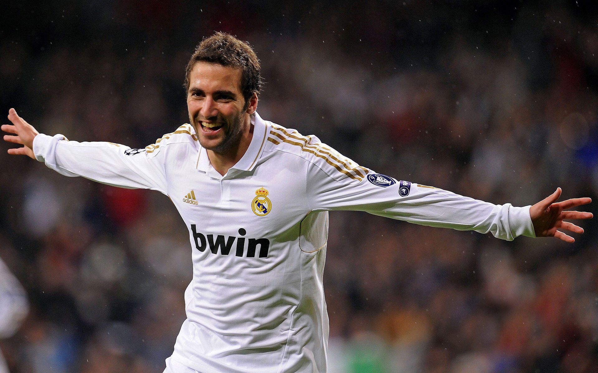 中国足球运动员比赛心态管理策略，足球运动员比赛心理分析