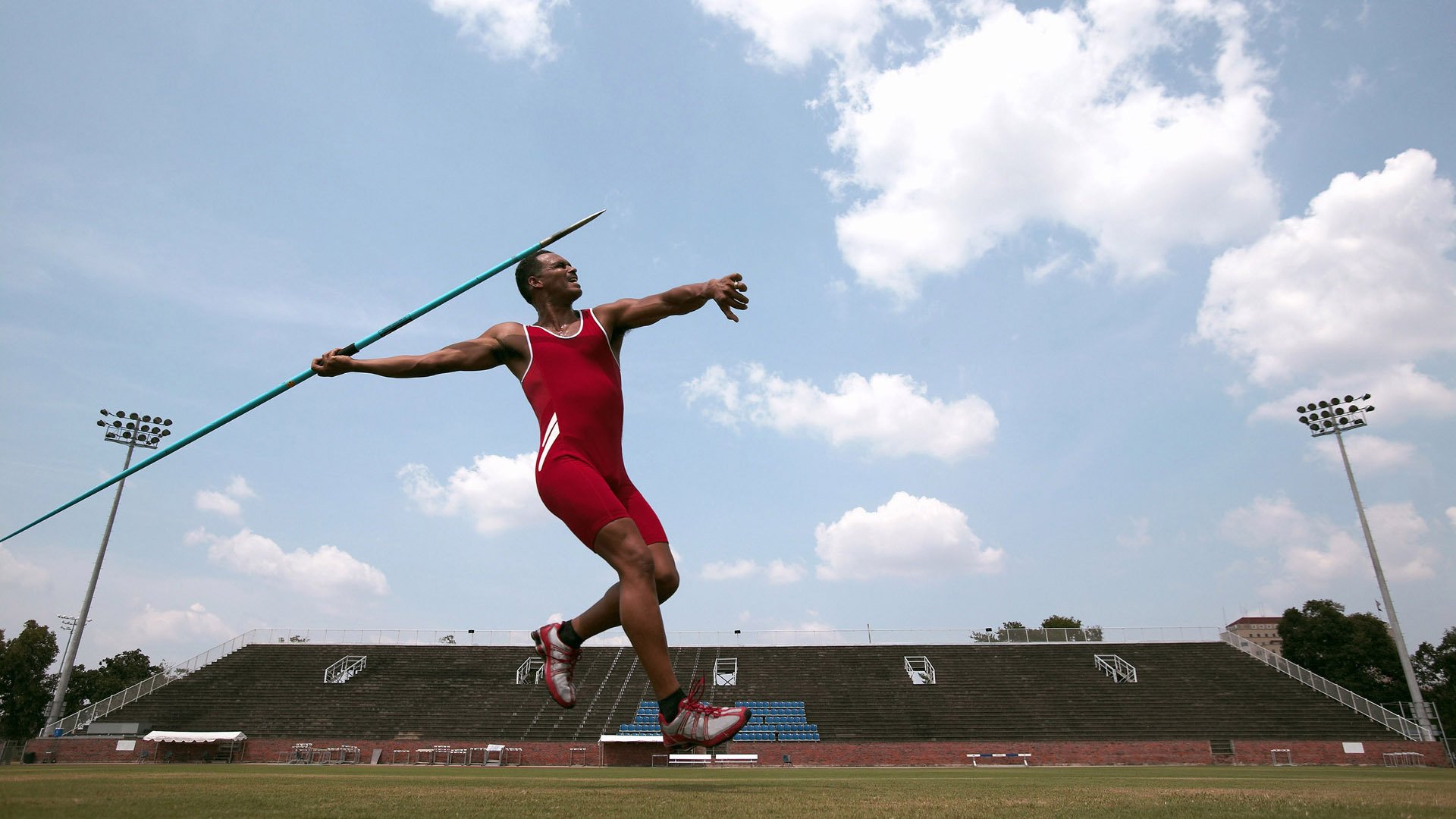 中国足球运动员比赛心态管理策略，足球运动员比赛心理分析