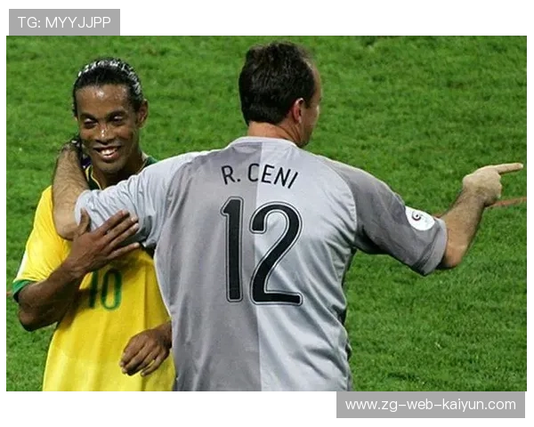 RTX 冰球赛门将连续扑救令对手无奈